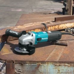 Makita GA4542C 4‑1/2" SJS II High‑Power Angle Grinder -Mi-T-M store 39adcf62 2463 4c7d 90fb 85d2f075da9b ga4542c b 1500px