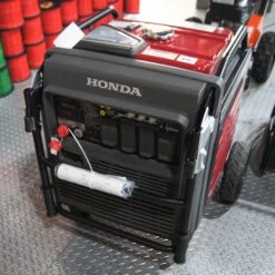 Honda EU7000iS 7000 Watt Electric Fuel Injected Generator -Mi-T-M store dsc00406 2